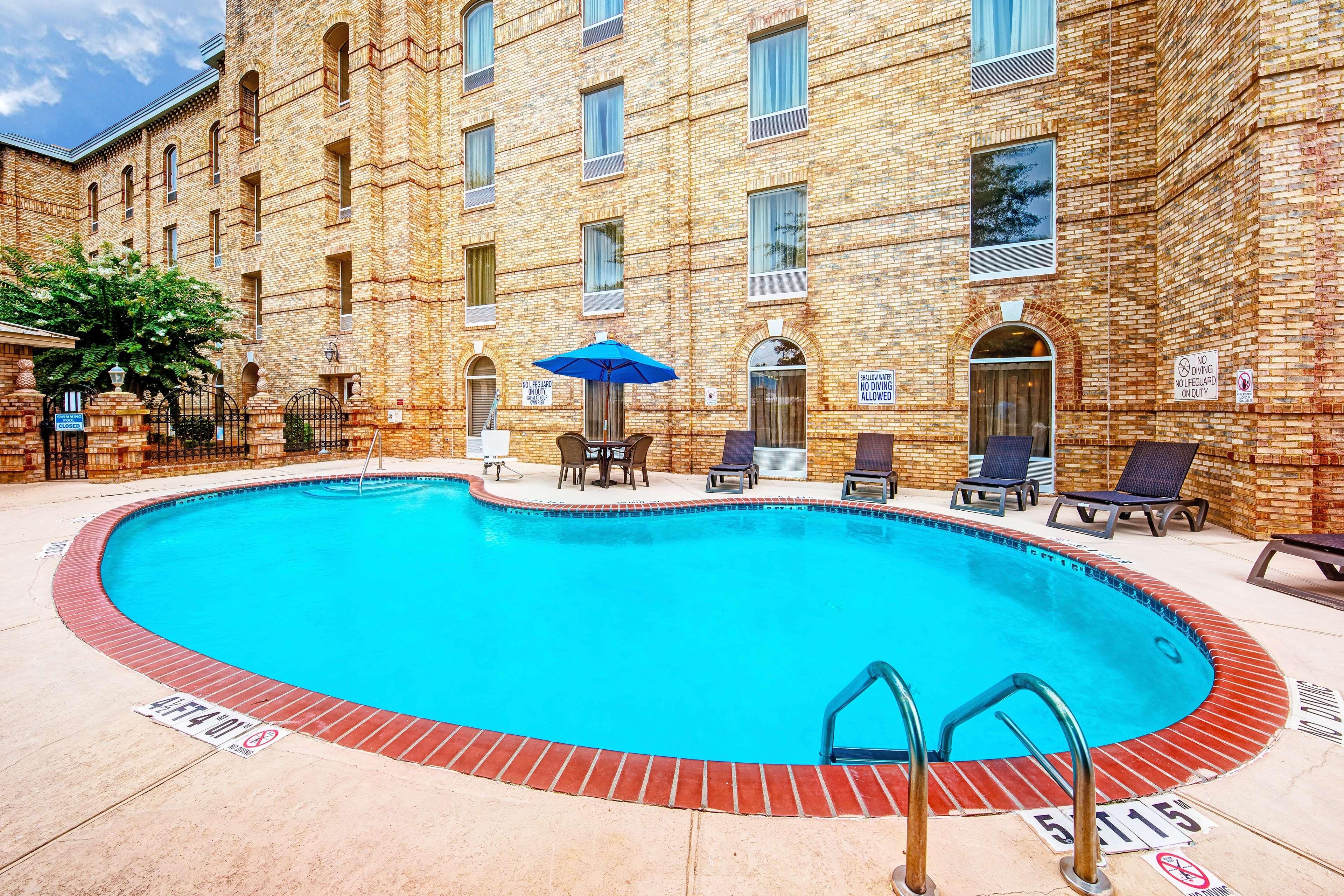 Hampton Inn Newberry Opera House Exterior foto